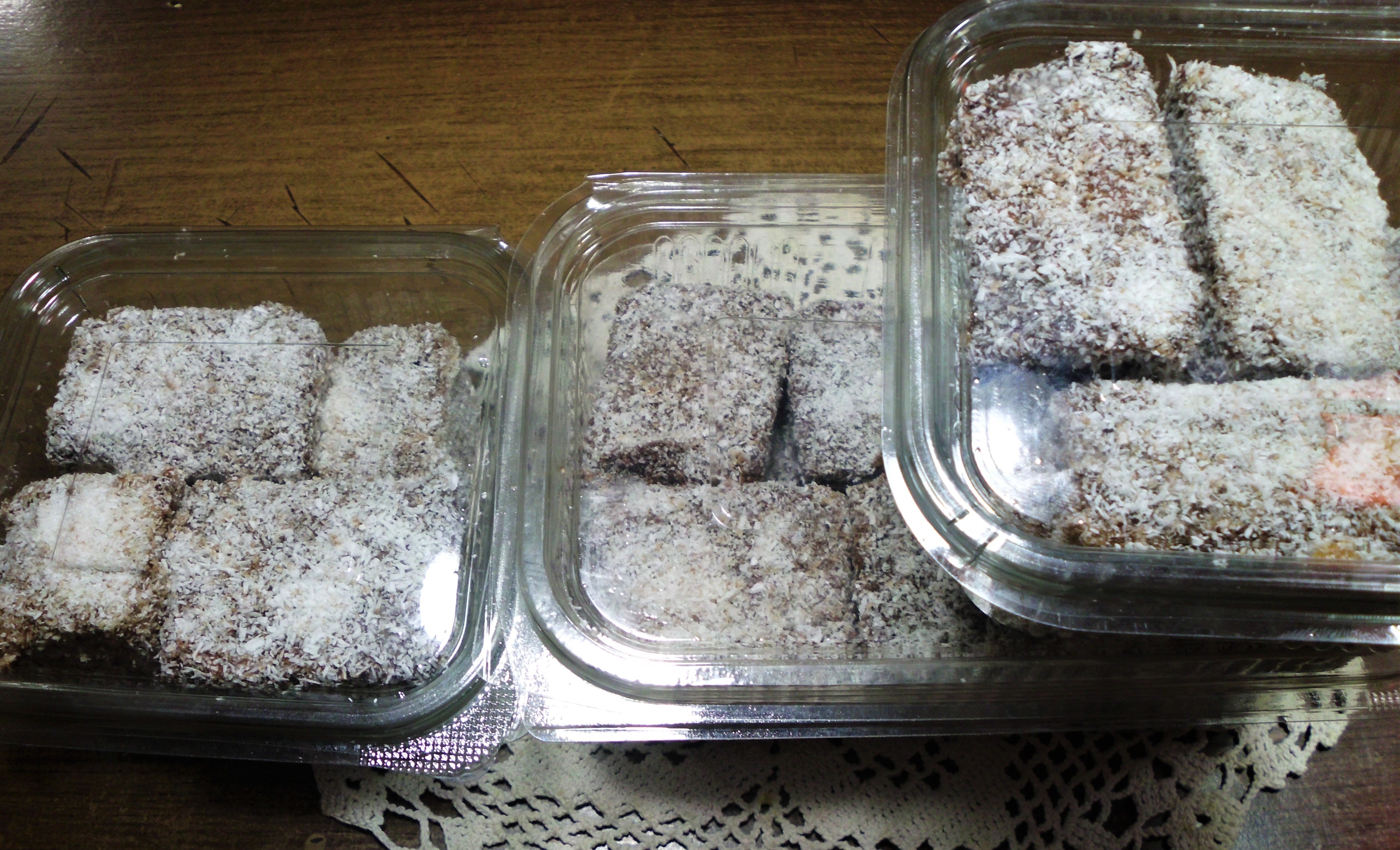 "Čupavci" ..jaja,kokosovo brašno,čokolada..